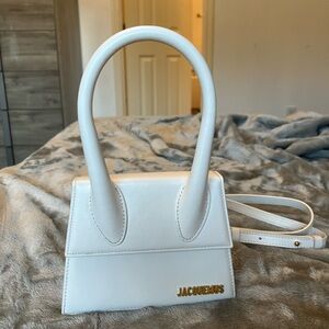 Jacquemus Le Chiquito moyen